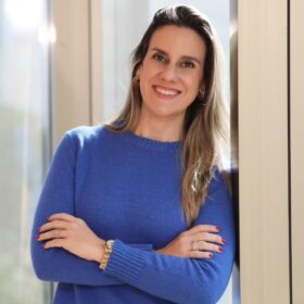 Ana Cristina Barcellos